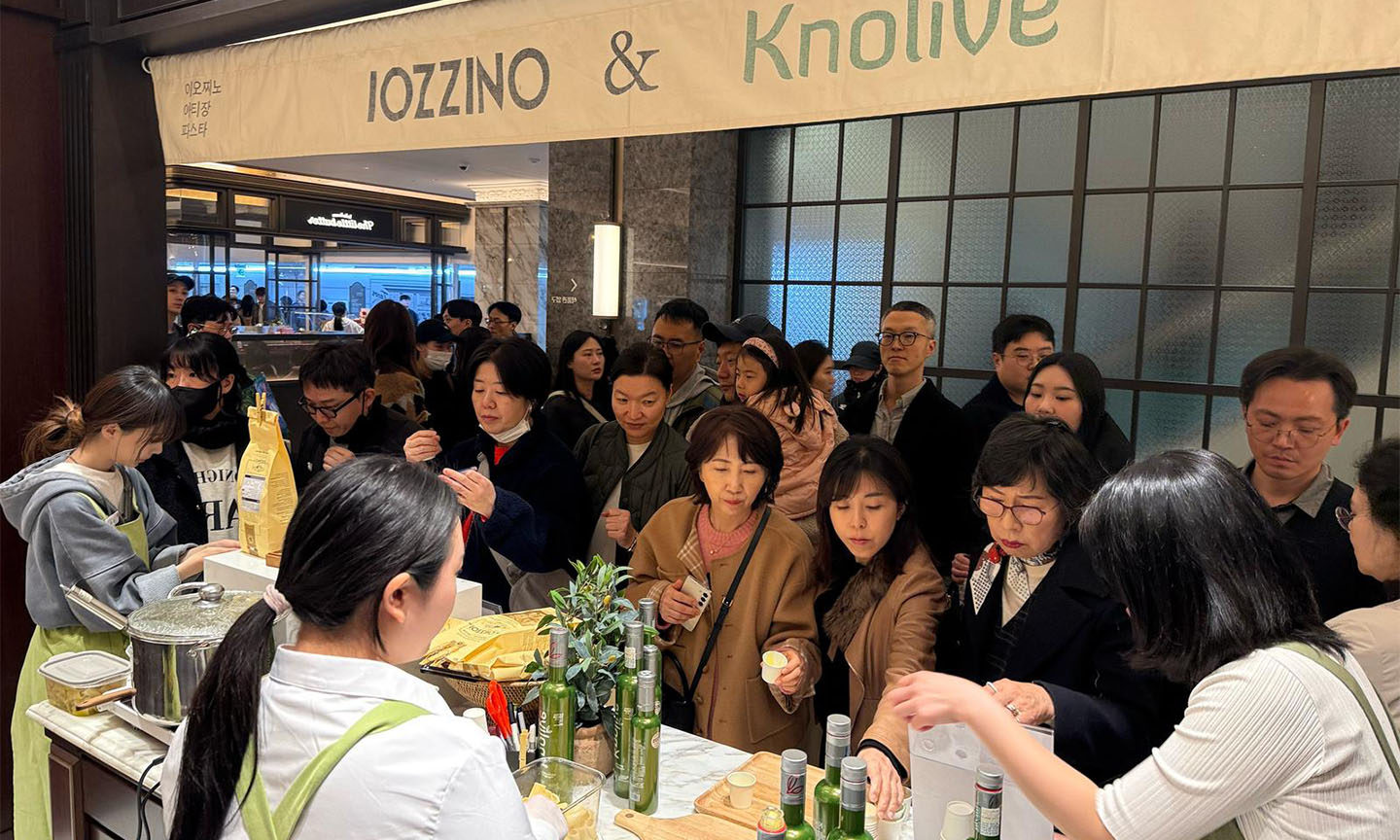 Marzo 2025 – La Pasta Iozzino arriva allo Shinsegae Gangnam Food Hall di Seoul